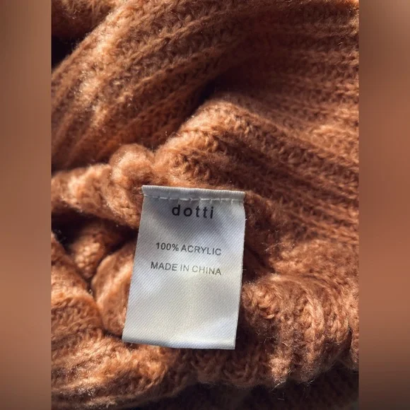 Dotti knit crop top - Size small - bell sleeves// good condition - Picture 5 of 7